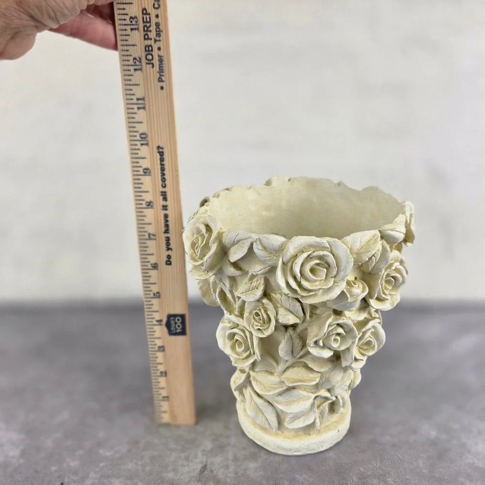 Vintage Style Cream Rose Relief Resin Vase Ornate Floral Scalloped Rim Decor